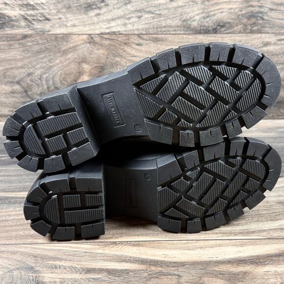 NIB Steve Madden 9.5M Hutch Stretch Lug Sole Chelsea Boots Black Faux Leather - Picture 7 of 11